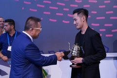 Coffee maker │ won the world coffee brewing champion Wang ce at the age of 28, revealing the secret.