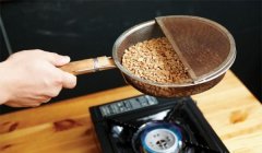 Coffee roasting manual roasting tutorial how to bake coffee beans at home without a bean roaster?