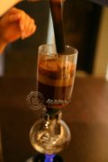 Explanation of brewing skills of siphon coffee pot: how to judge the timing of coffee mixing and flameout in siphon pot