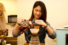 What kind of coffee powder is the French press suitable for? Try the method of ultra-fine grinding coffee powder in the pressure pot!