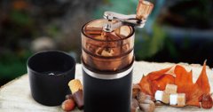 Which brand of coffee grinder is better? Grind coffee go with the cup. I'd like a cup of hand ground coffee at any time.