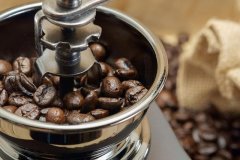 The importance of the coffee bean grinder and the degree of grinding it depends on how the coffee is tasted and whether it is good or not