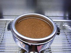 Can the refill pressure of Italian coffee avoid the channel effect? Will the latter part of Italian extraction be over-selected?