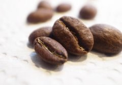 What are the natural decaffeinated coffee? the difference between the pointed body of decaffeinated bourbon and ordinary decaf coffee