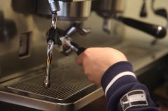 How to do the daily cleaning and maintenance of semi-automatic espresso machine?