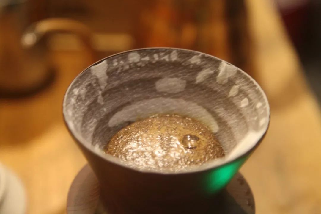 Brewing experiment of hand-made Coffee | comparison between V60 and YASUKIYO wooden filter cup