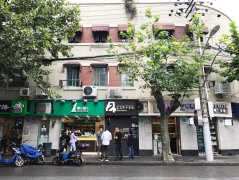 Shanghai minority cafe-42 Coffee Brewers introduces pictures of small cafes with less than 30 square meters