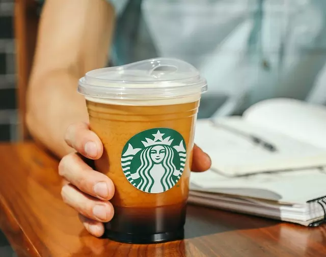 Starbucks promises to abolish disposable straws in all its coffee shops by 2020