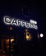Coffee addiction caffeing, a boutique coffee shop hosted by the champion barista in Hangzhou, is open until the early morning.