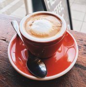 Australians love coffee best, not fragrant white? Statistics show that 33% of Australian coffee orders are lattes.