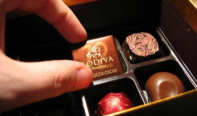 Chocolate brand Godiva has its eye on the coffee industry and plans to open 2000 new cafes