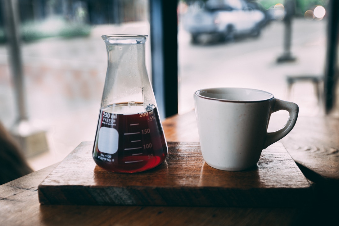 How does a coffee cup affect the flavor of coffee? Choosing the right cup is important for coffee!