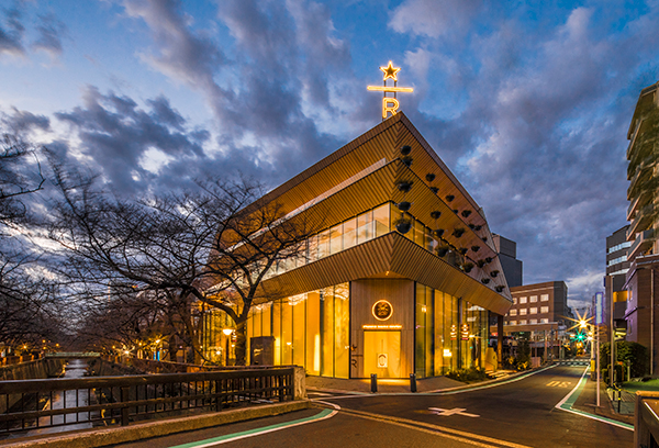 Take a look first! The Starbucks Zhenxuan Coffee Roaster in Tokyo has opened! There are only five in the world!