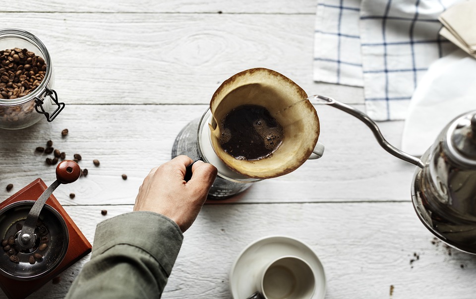 How to prevent the quality of hand-brewed coffee from declining after it gets cold? Why do you drink coffee while it's hot?