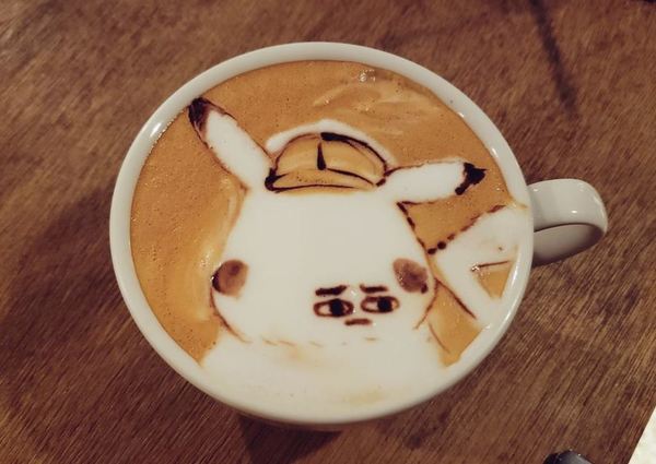 Japanese coffee pull flower spoof cartoon character Pikachu world-weary face expression super contrast cute!