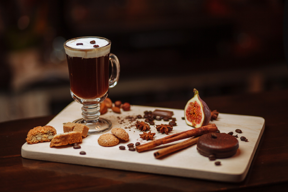 What kind of coffee is suitable for Qixi Festival? Have a cup of love and waiting-Irish coffee!