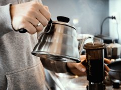 Coffee shop equipment list _ what equipment do you need to open a coffee shop _ essential machines in a coffee shop