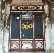 Caff è Florian, the oldest coffee shop in Italy, is in danger of closing down.