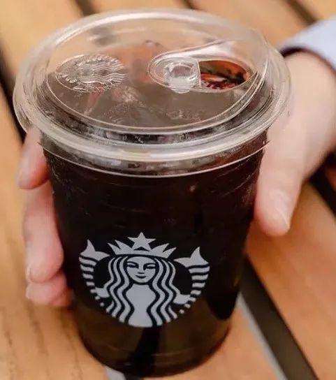 Starbucks environmental protection plan will be upgraded again! Starbucks tries out reusable cups!