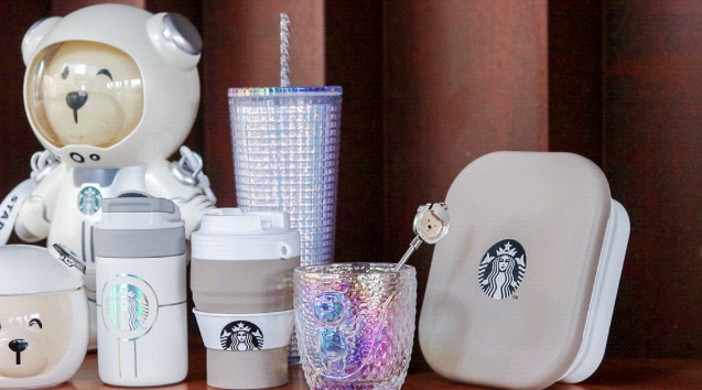 Starbucks Cup has changed Starbucks launches new environmentally friendly Starbucks Space Bear Series Star Cup