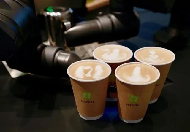 Naxue's tea PRO shop coffee pull robot is here. Is Naxue's tea coffee good?