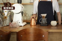 How to make light coffee without sour coffee? the difference between hand-baked coffee and light-roasted coffee