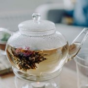 How to make black tea? should I wash it first?
