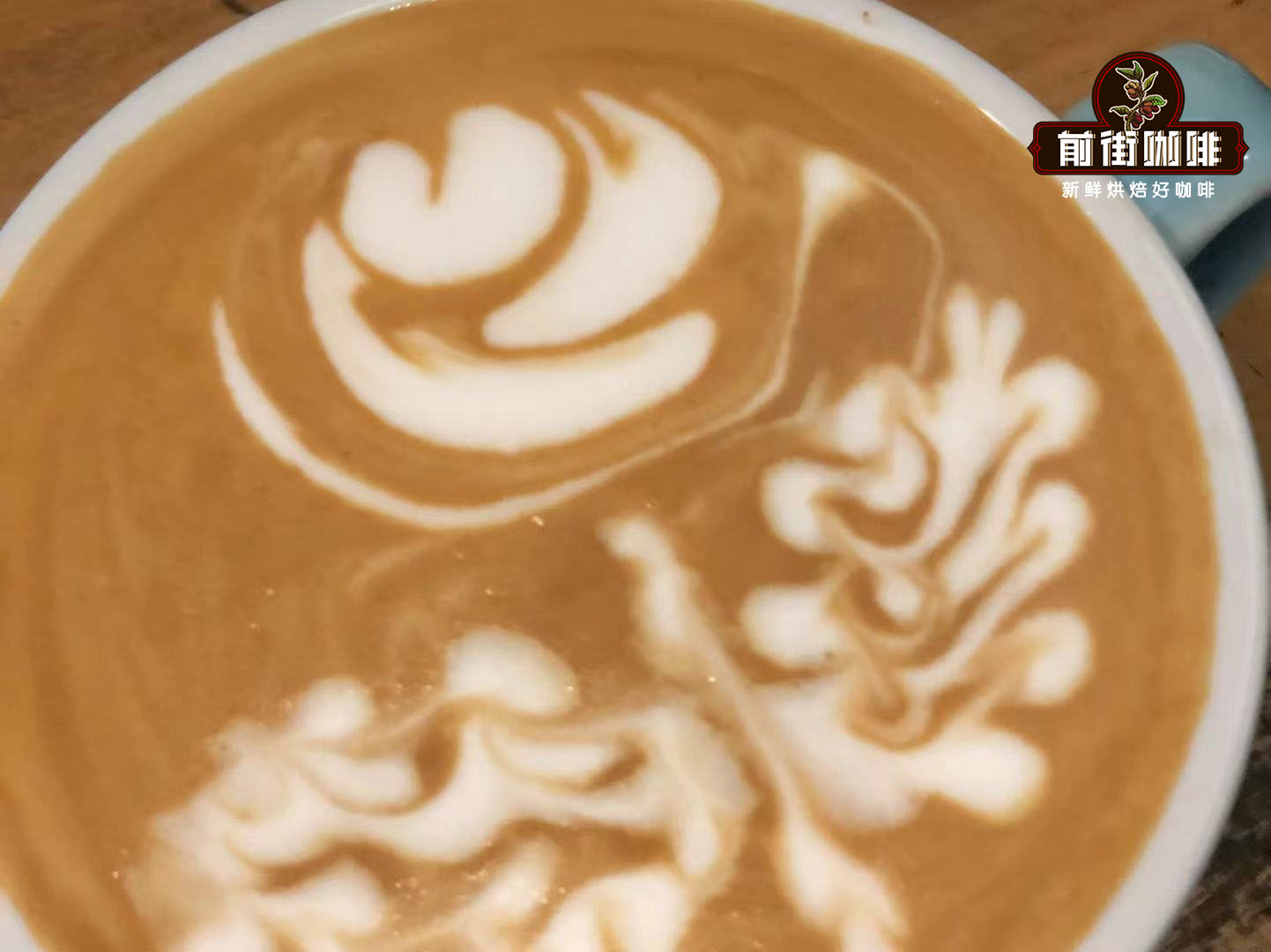 Latte milk foam teaching skills of latte coffee milk foam smooth and long-lasting