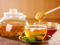 What kind of black tea is honey-scented black tea? why does it have honey fragrance? What kind of tea tastes particularly sweet after brewing?