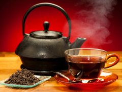 When to drink black tea is better, it is good to drink tea at the right time! Drinking black tea at night affects sleep.